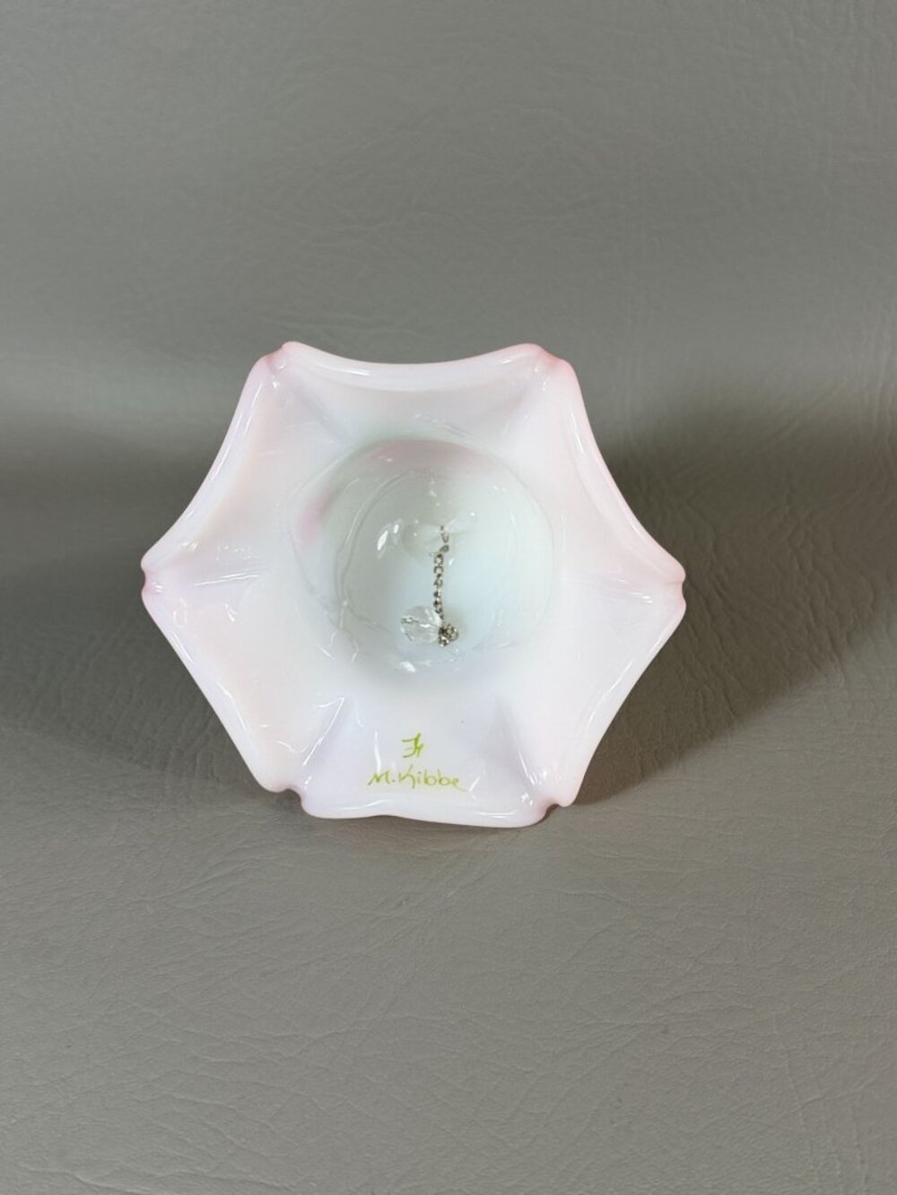 Vintage Fenton Art Glass Bell Hand-Painted Floral Signed M. Kibbe Satin Pink - Picture 14 of 16